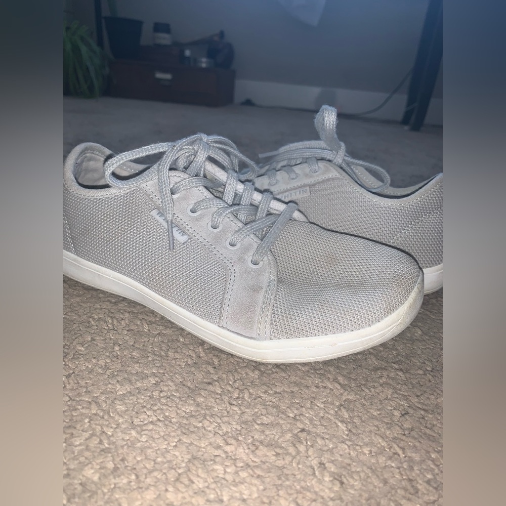 Barefoot tennis shoes